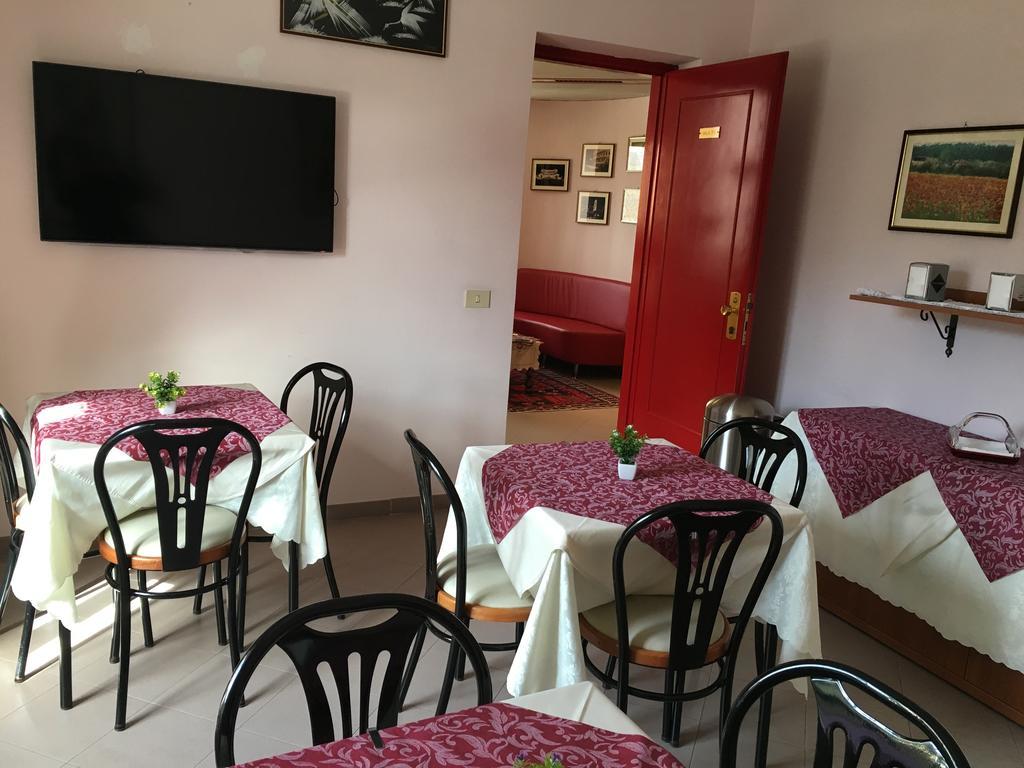 Hotel Facioni بوميتْسْيا المظهر الخارجي الصورة
