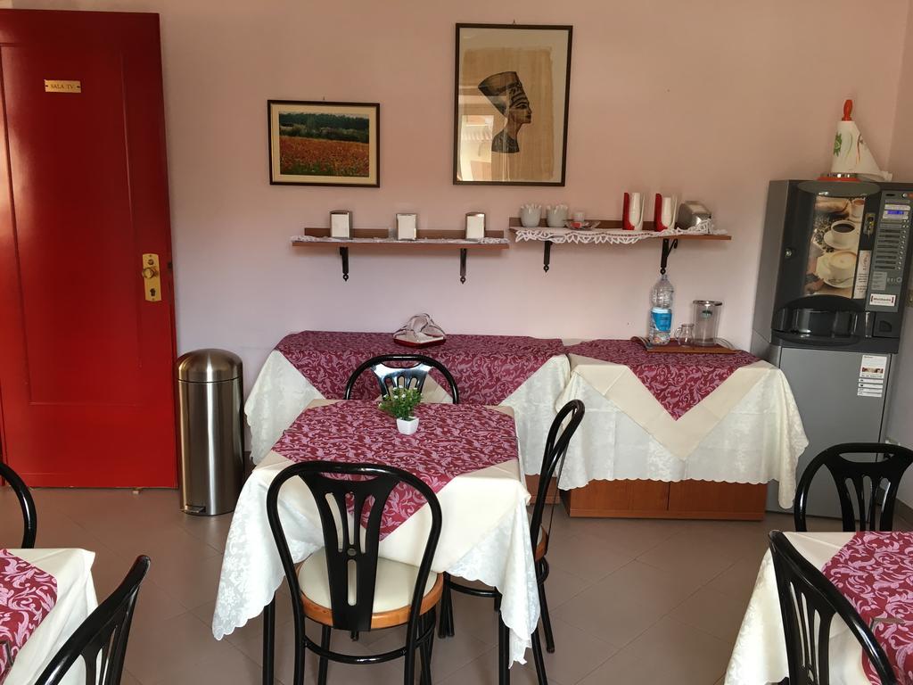 Hotel Facioni بوميتْسْيا المظهر الخارجي الصورة