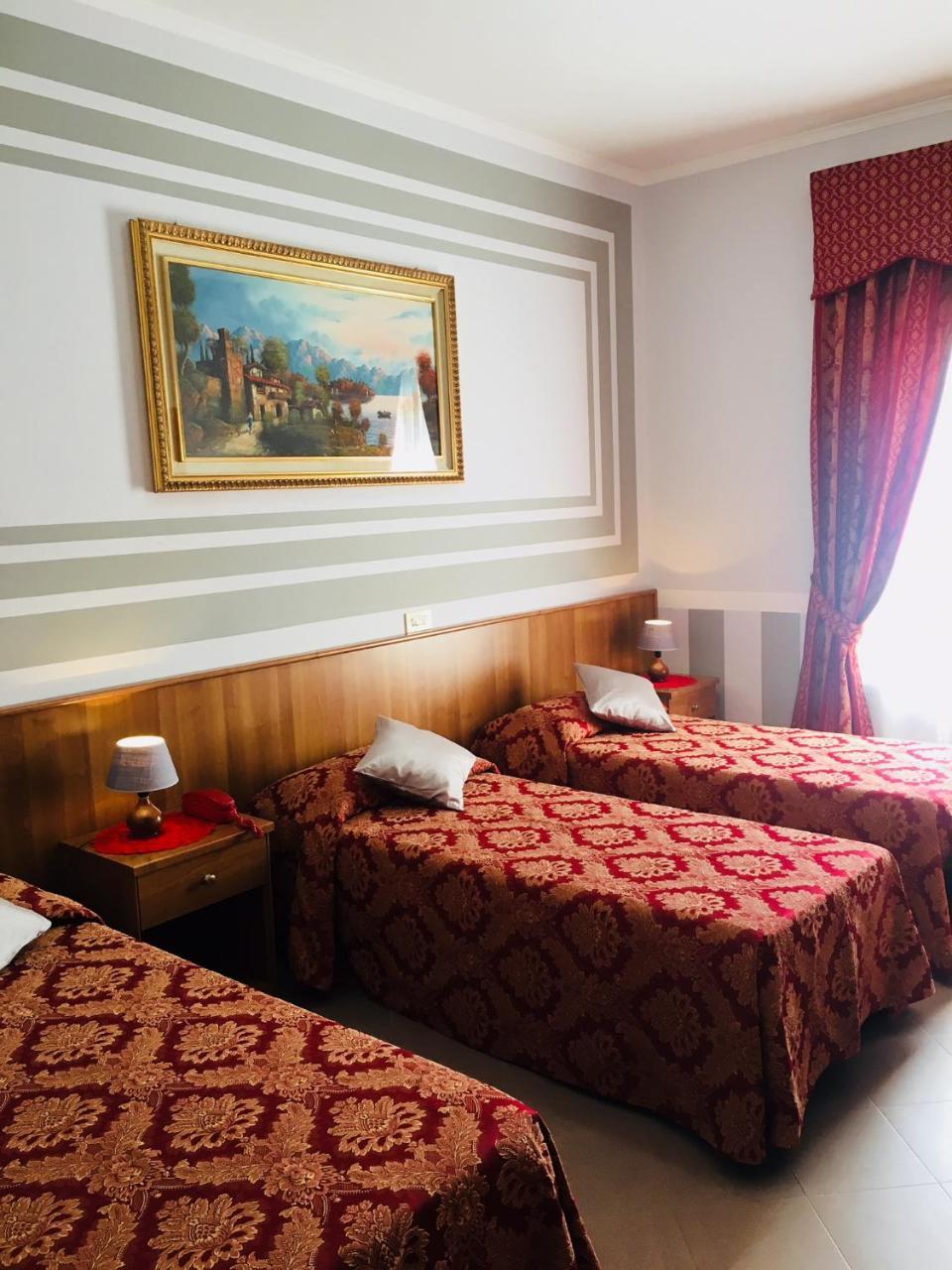 Hotel Facioni بوميتْسْيا المظهر الخارجي الصورة