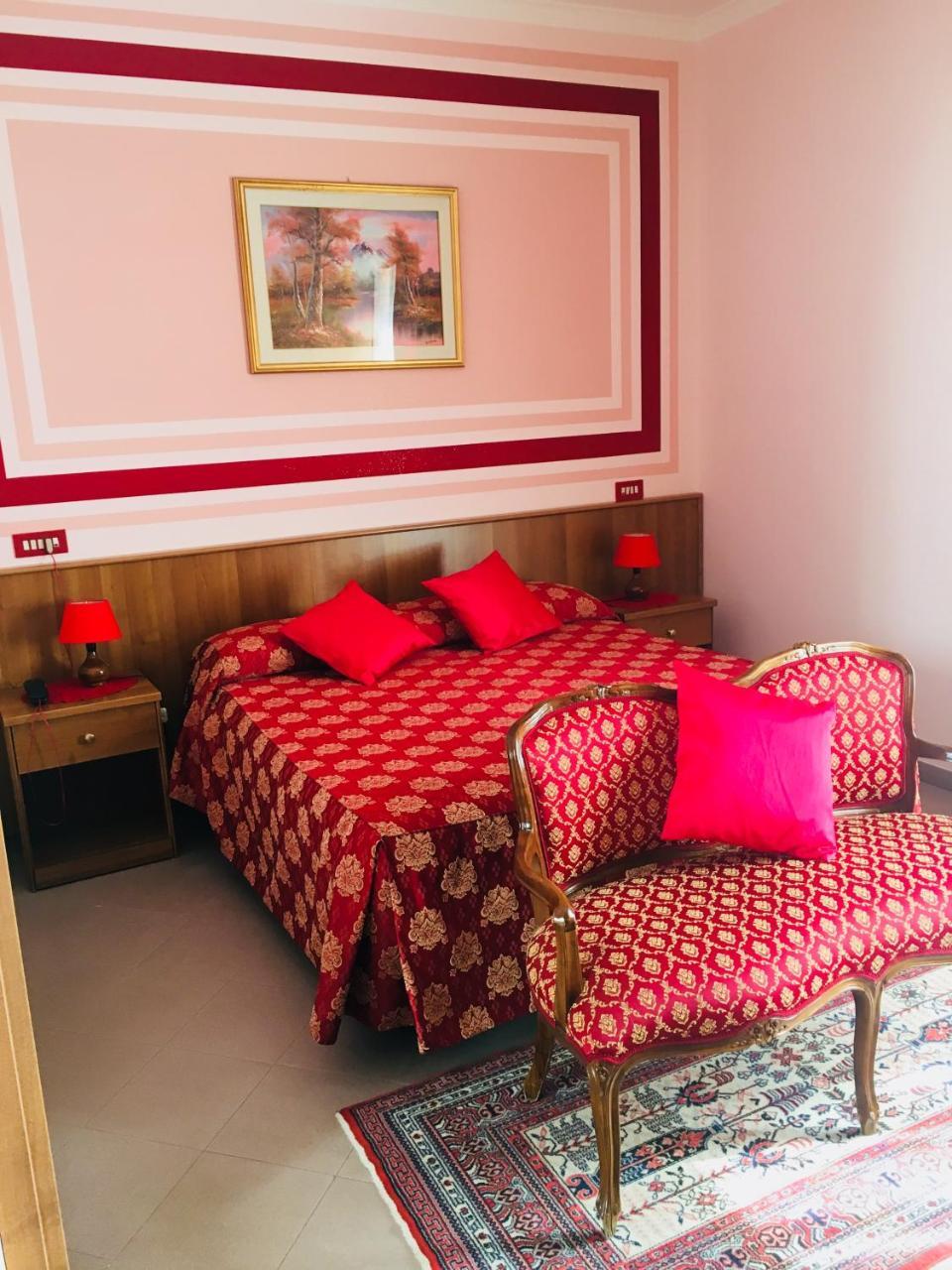 Hotel Facioni بوميتْسْيا المظهر الخارجي الصورة